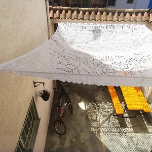 Hostel Buff, Tirana